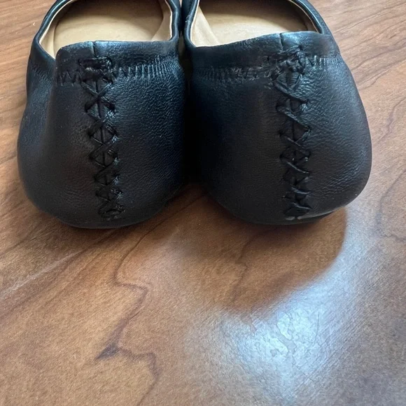 Lucky Brand Classic Black Leather Flats - Picture 6 of 7